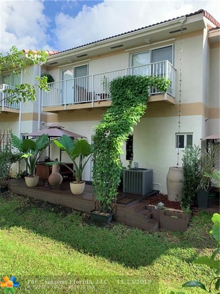 8464 Lagos De Campo Boulevard, Unit 8464 Tamarac, FL 33321 - Photo 26 of 36