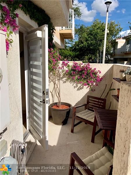 8464 Lagos De Campo Boulevard, Unit 8464 Tamarac, FL 33321 - Photo 31 of 36