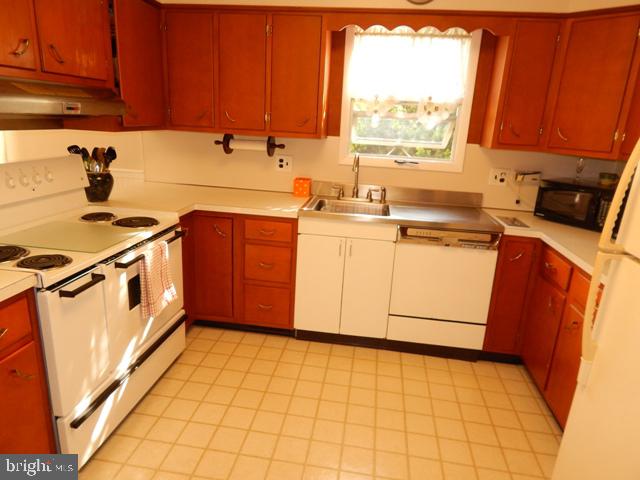 105 Winterstown Road Red Lion, PA 17356 - Photo 8 of 30