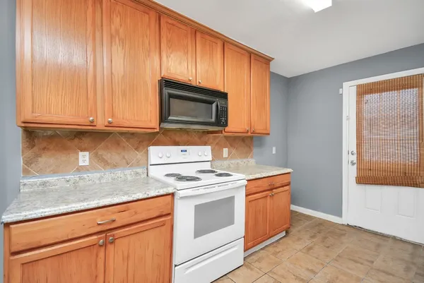 $1,750 | 11899 Algonquin Drive, Unit 1, Houston, TX 77089