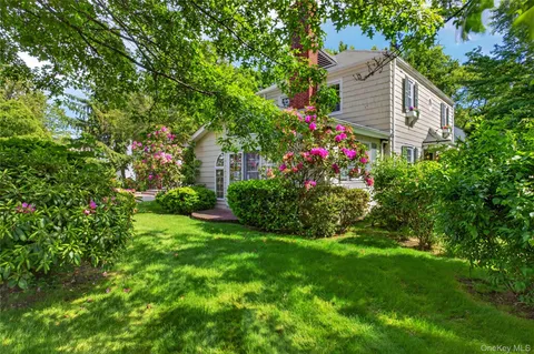 $965,000 | 25 Carlton Street, Malverne, NY 11565