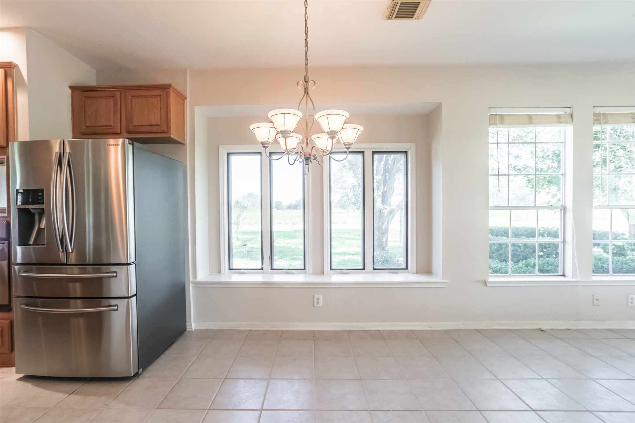 4903 Bowser Road Fulshear, TX 77441 - Photo 16 of 50 Breakfast area