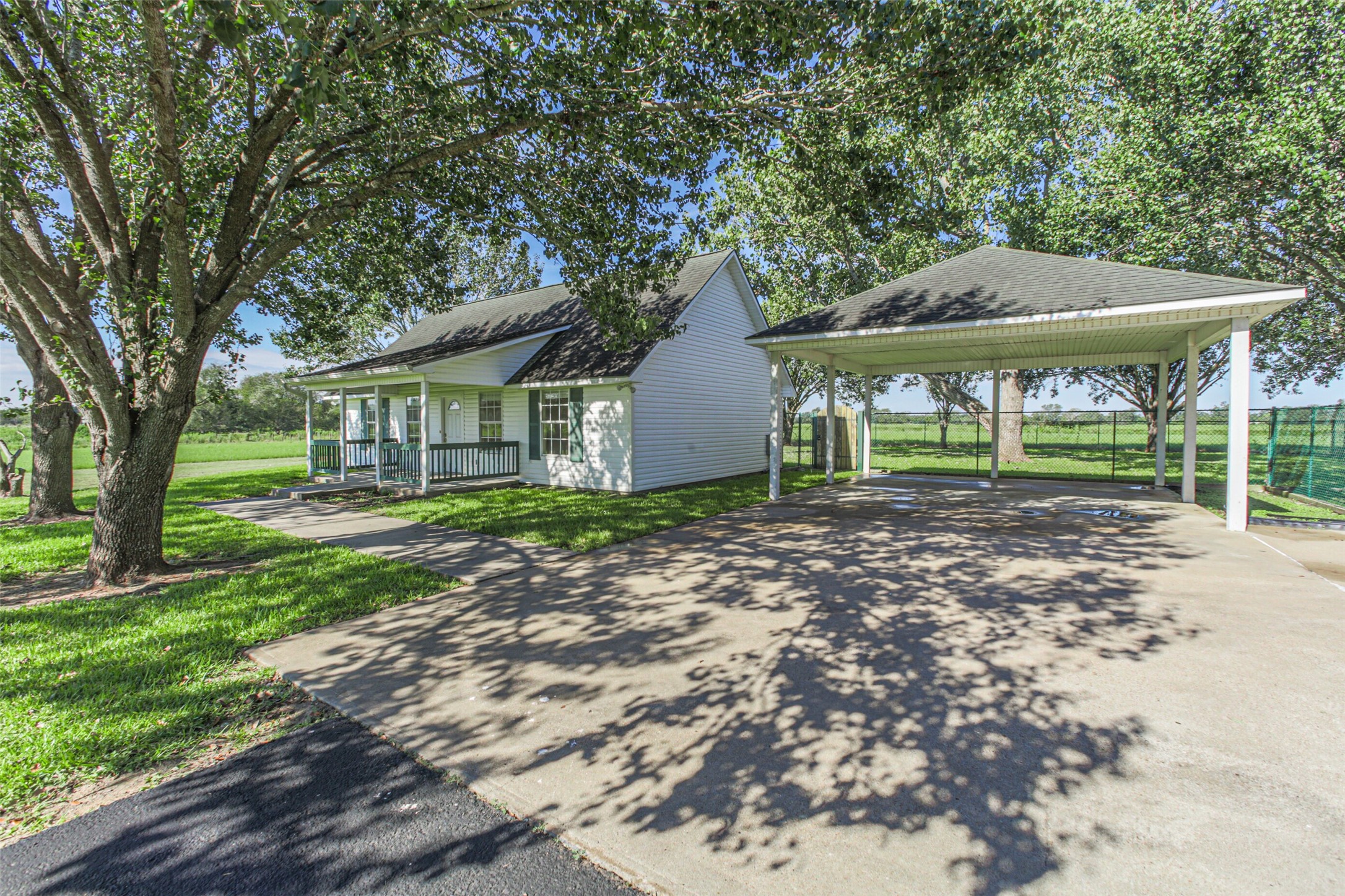 4903 Bowser Road Fulshear, TX 77441 - Photo 43 of 50 Another view of Guest House and carport