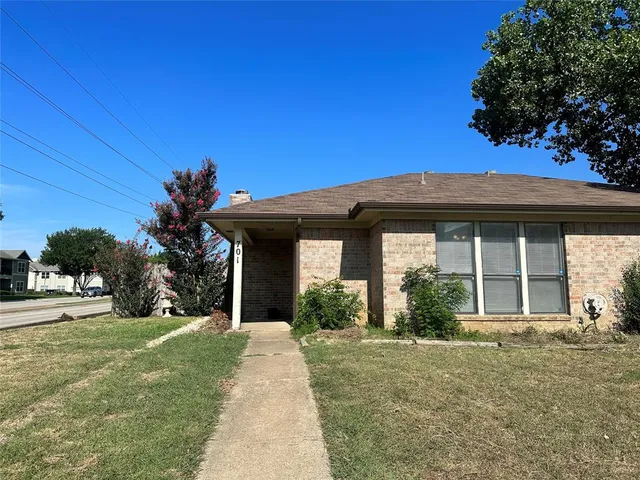 $1,895 | 701 Boyd Drive, Grapevine, TX 76051