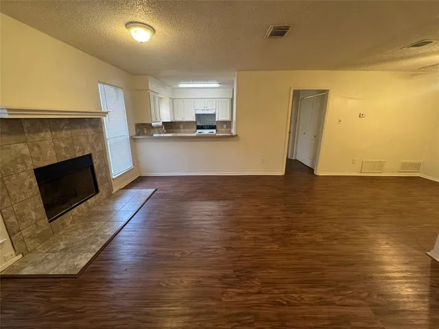 $1,895 | 701 Boyd Drive, Grapevine, TX 76051