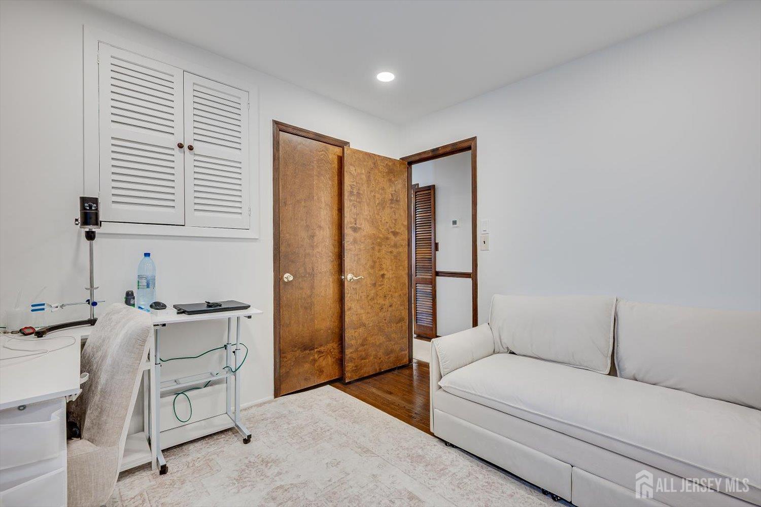 40 Winding Road Iselin, NJ 08830 - Photo 20 of 34
