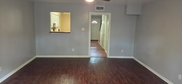 $1,400 | 5217 Arboles Drive, Unit D, Houston, TX 77035