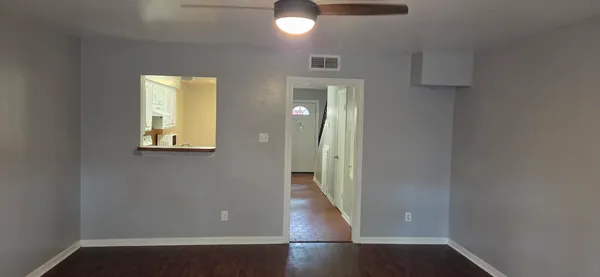 $1,400 | 5217 Arboles Drive, Unit D, Houston, TX 77035