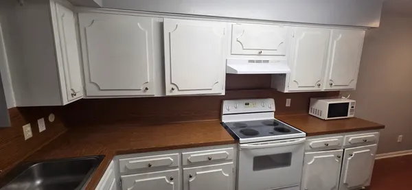 $1,400 | 5217 Arboles Drive, Unit D, Houston, TX 77035