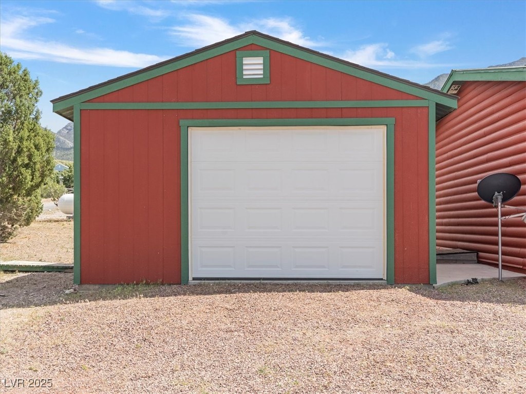 70 West Bonanza Road Las Vegas, NV 89124 - Photo 41 of 71 Garage featuring driveway
