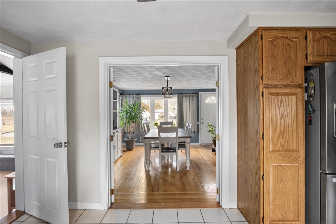 80 Walker Road Warwick, RI 02889 - Photo 5 of 21