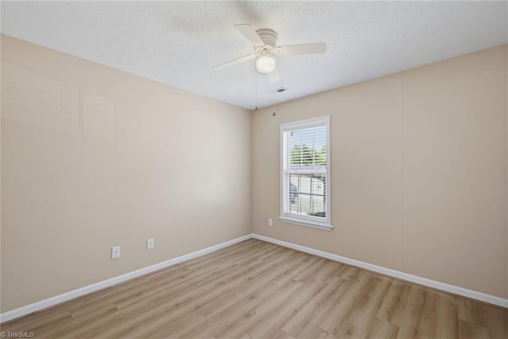 2554 Ambassador Court High Point, NC 27265 - Photo 18 of 27