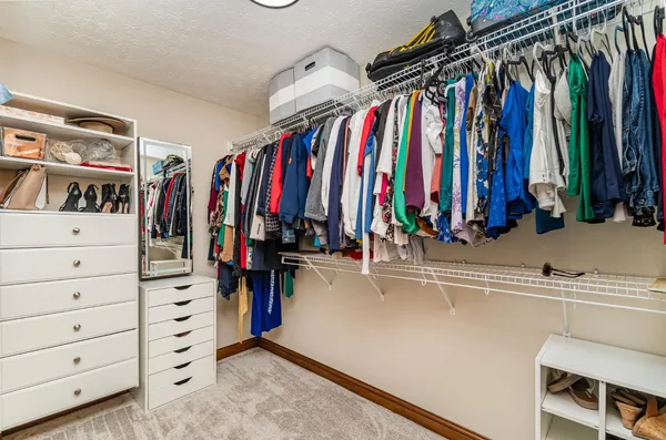 $649,000 | 1753 East Cove Circle, Lawrenceburg, IN 47025