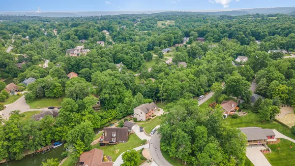 $649,000 | 1753 East Cove Circle, Lawrenceburg, IN 47025