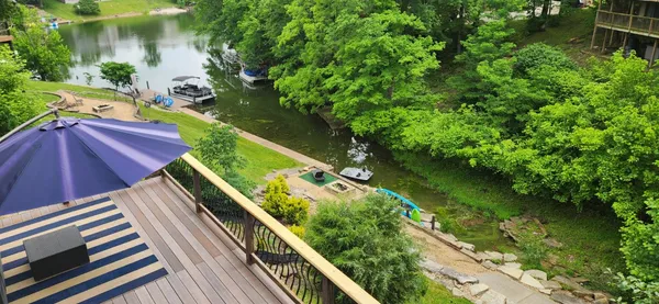 $649,000 | 1753 East Cove Circle, Lawrenceburg, IN 47025