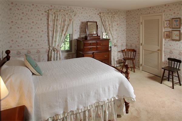 38 Pratt Road Scituate, MA 02066 - Photo 6 of 17 Gallery Image 6