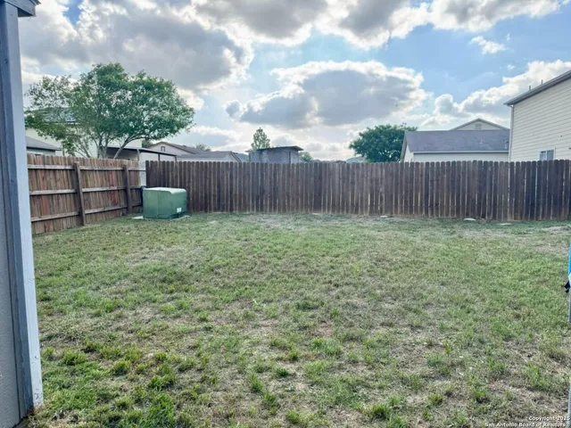 $1,700 | 8755 Sunview, San Antonio, TX 78224