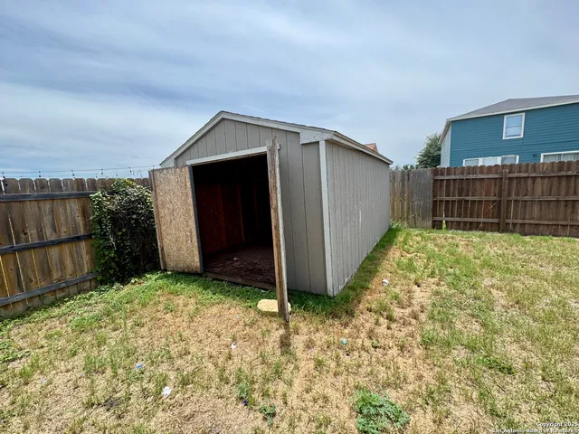 $1,700 | 8755 Sunview, San Antonio, TX 78224