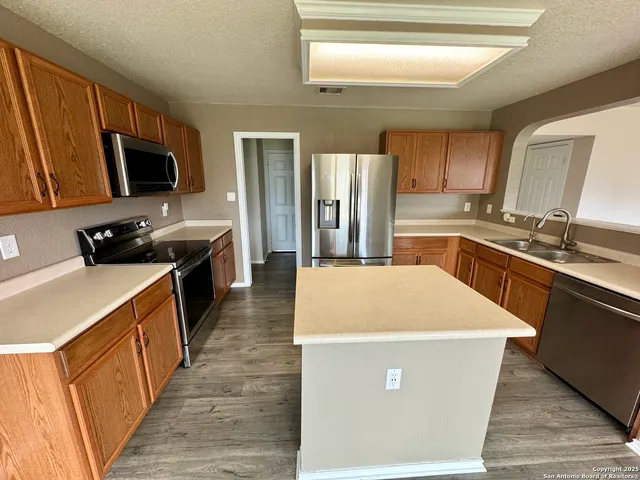 $1,700 | 8755 Sunview, San Antonio, TX 78224