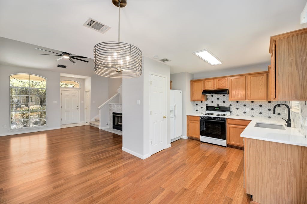 9416 Bradner Drive Austin, TX 78748 - Photo 9 of 27