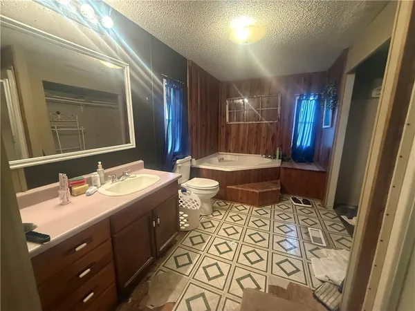 $72,000 | 401 West Larch Street, Cherokee, KS 66724