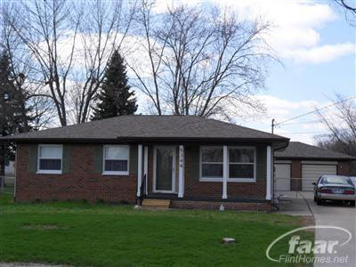 5344 Torrey Road Flint, MI 48507 - Photo 1 of 13 20166028.JPG