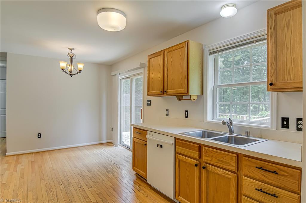 5201 Harvey Road Jamestown, NC 27282 - Photo 13 of 30