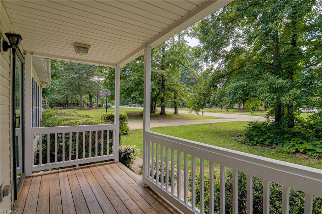 5201 Harvey Road Jamestown, NC 27282 - Photo 4 of 30