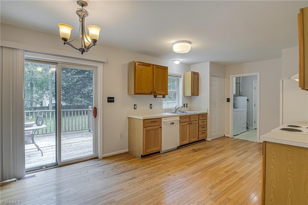 5201 Harvey Road Jamestown, NC 27282 - Photo 8 of 30