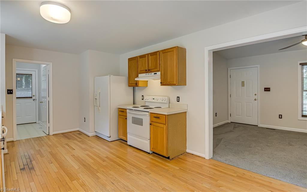 5201 Harvey Road Jamestown, NC 27282 - Photo 10 of 30