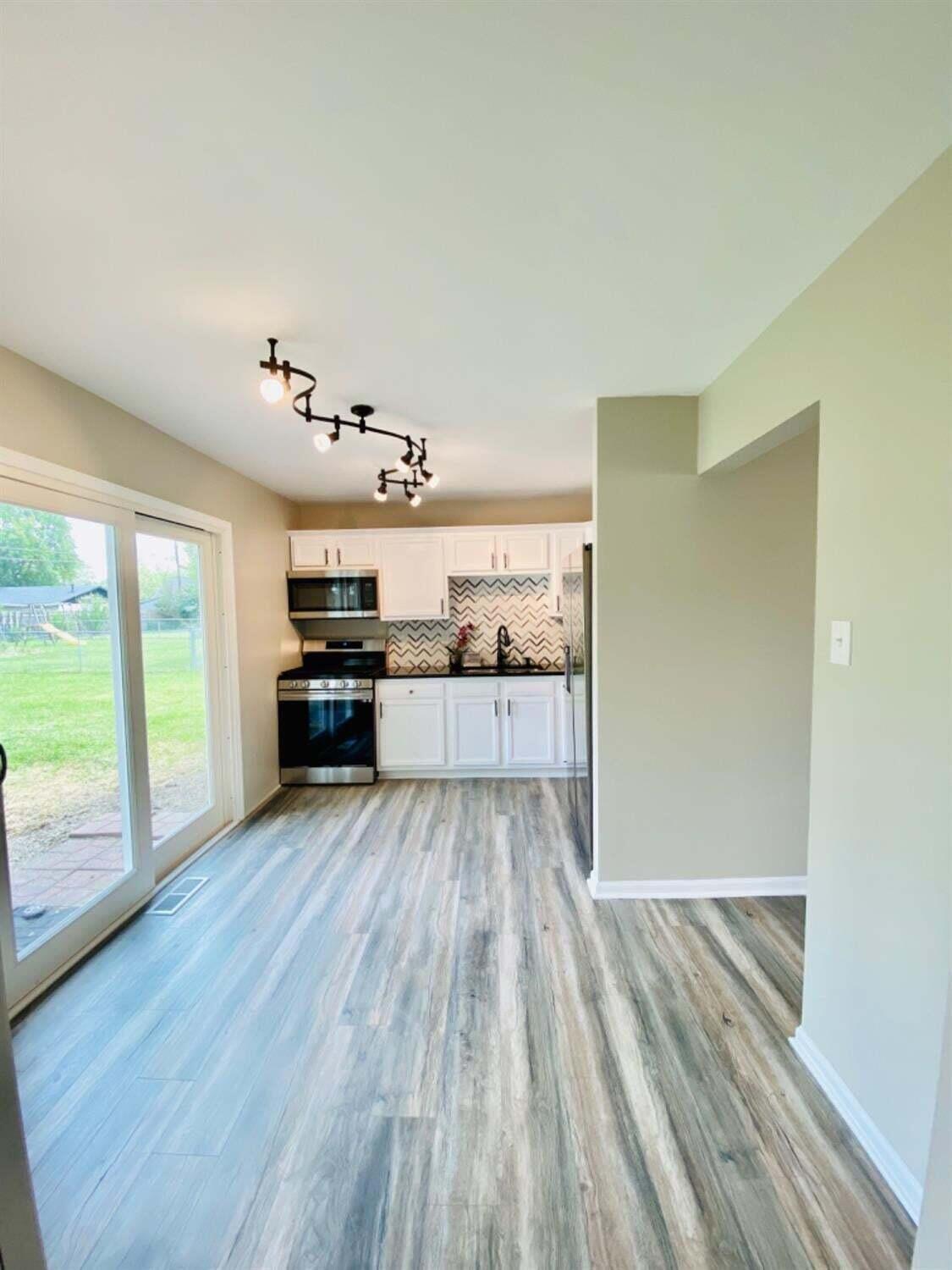 745 Juniper Road Valparaiso, IN 46385 - Photo 10 of 28 1125x1500