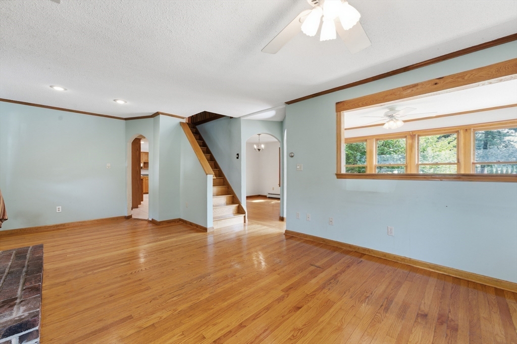 175 Granby Road South Hadley, MA 01075 - Photo 14 of 40