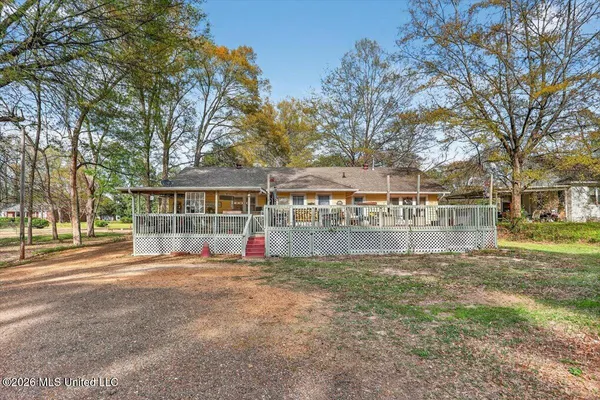$390,000 | 9313 Pigeon Roost Road, Olive Branch, MS 38654