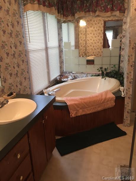 2582 Willow Tree Church Road Morganton, NC 28655 - Photo 8 of 14 Gallery Image 8