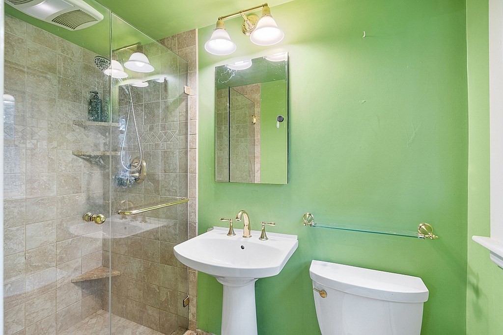 9 Kitchener Road Sterling, MA 01564 - Photo 26 of 40 Gallery Image 26