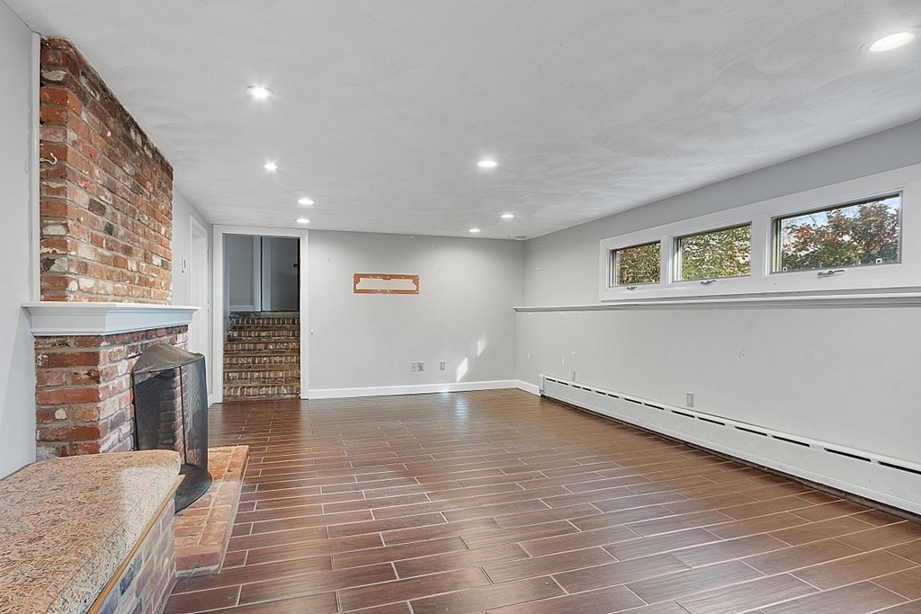9 Kitchener Road Sterling, MA 01564 - Photo 36 of 40 Gallery Image 36