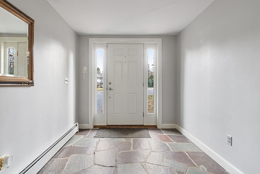 9 Kitchener Road Sterling, MA 01564 - Photo 7 of 40 Gallery Image 7