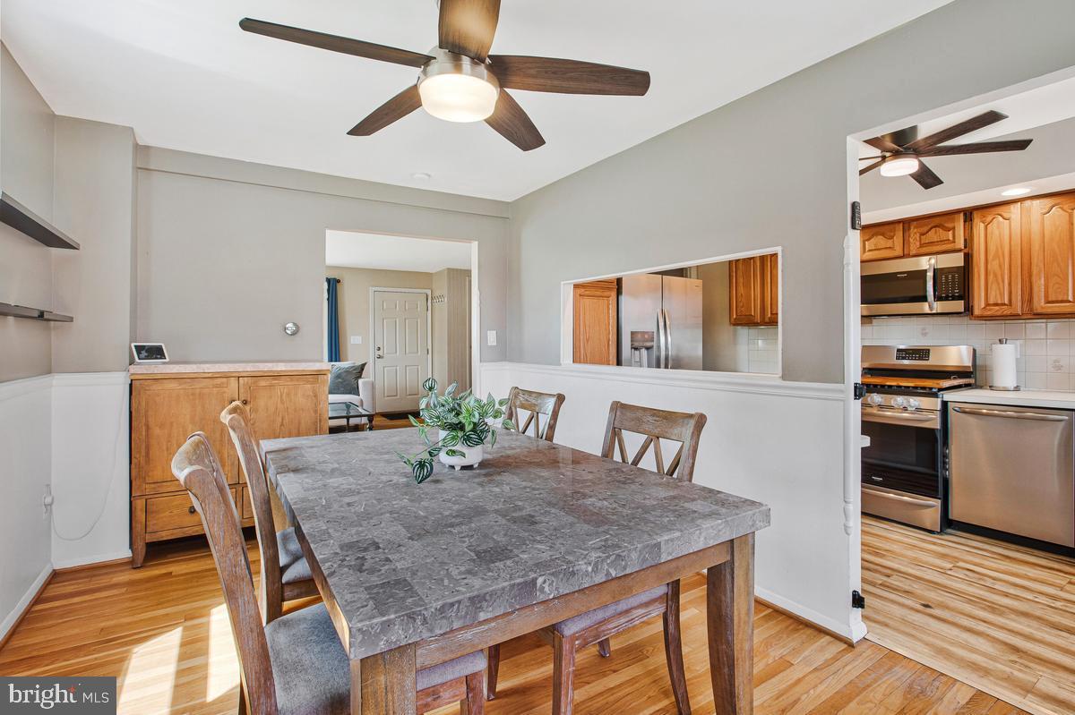 8425 Kings Ridge Road Baltimore, MD 21234 - Photo 10 of 34 Dining room