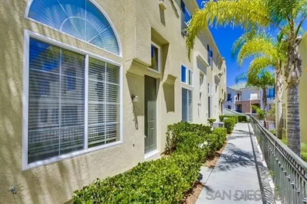$3,800 | 3810 Mykonos Lane, Unit 9, San Diego, CA 92130