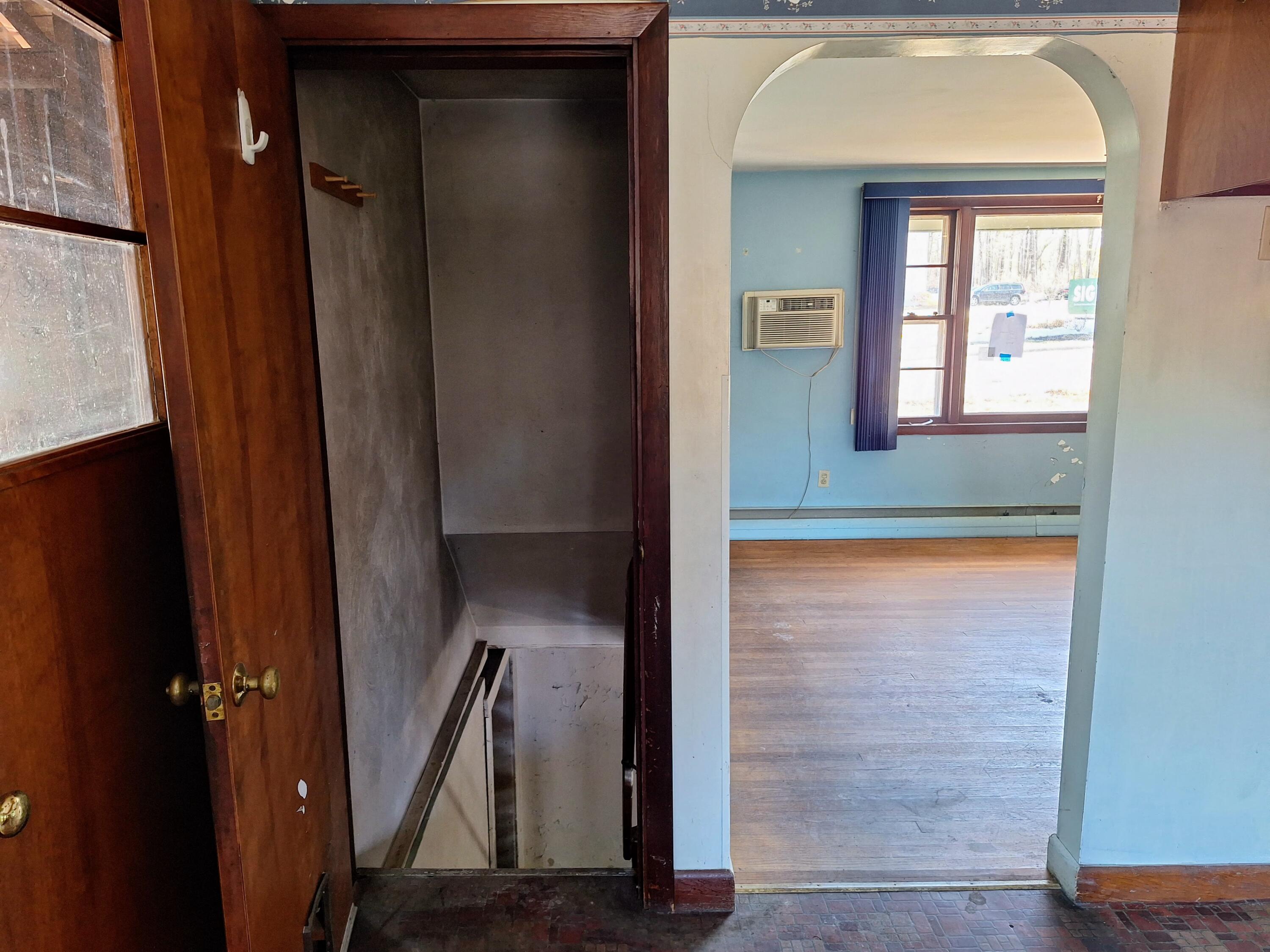 18 Gray Road Falmouth, ME 04105 - Photo 15 of 33 Kitchen to basement and Livingroom