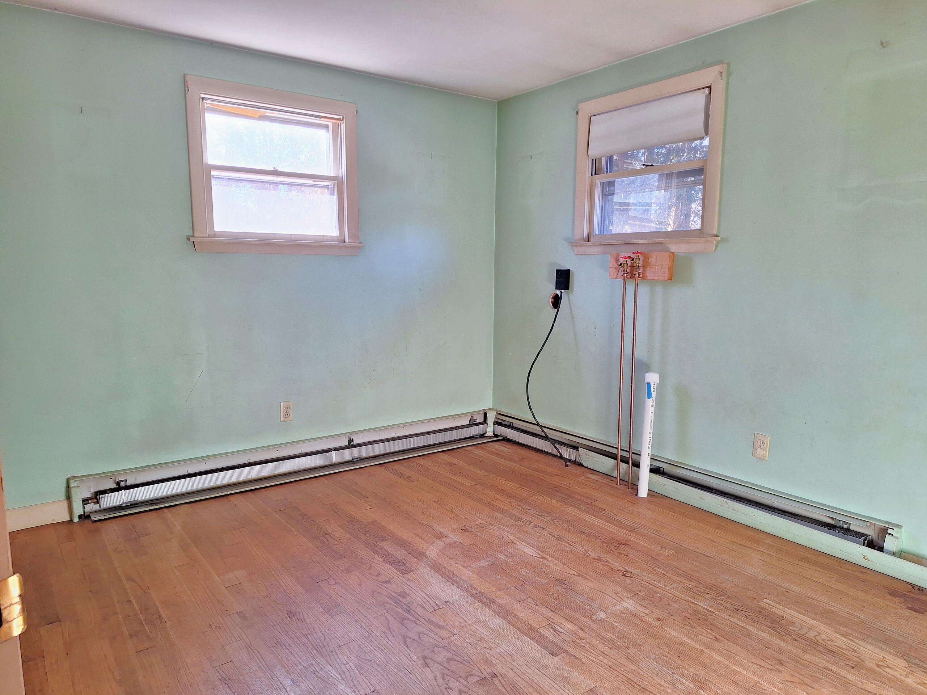 18 Gray Road Falmouth, ME 04105 - Photo 23 of 33 Bedroom 2