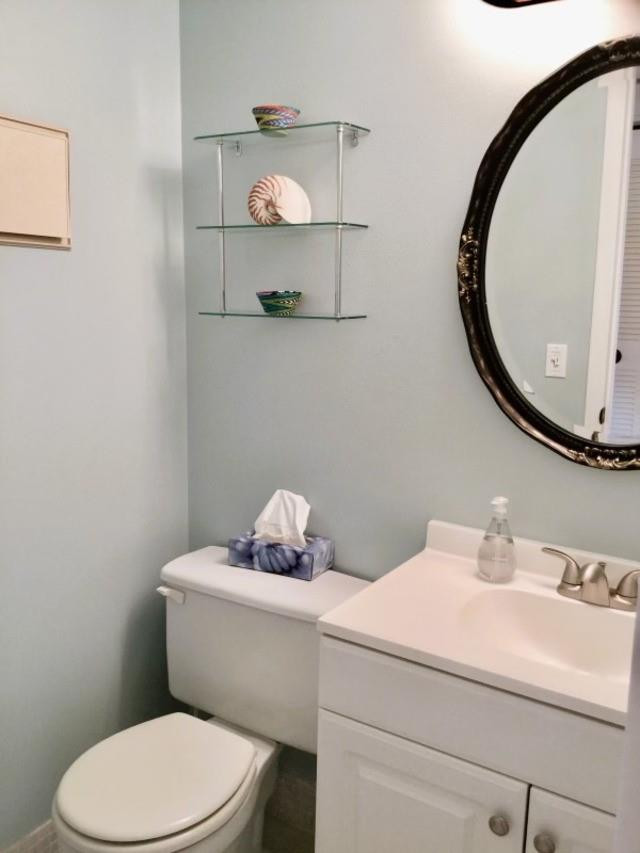 2045 Rexford Drive, Unit 2045 Boca Raton, FL 33434 - Photo 11 of 14 Half Bath