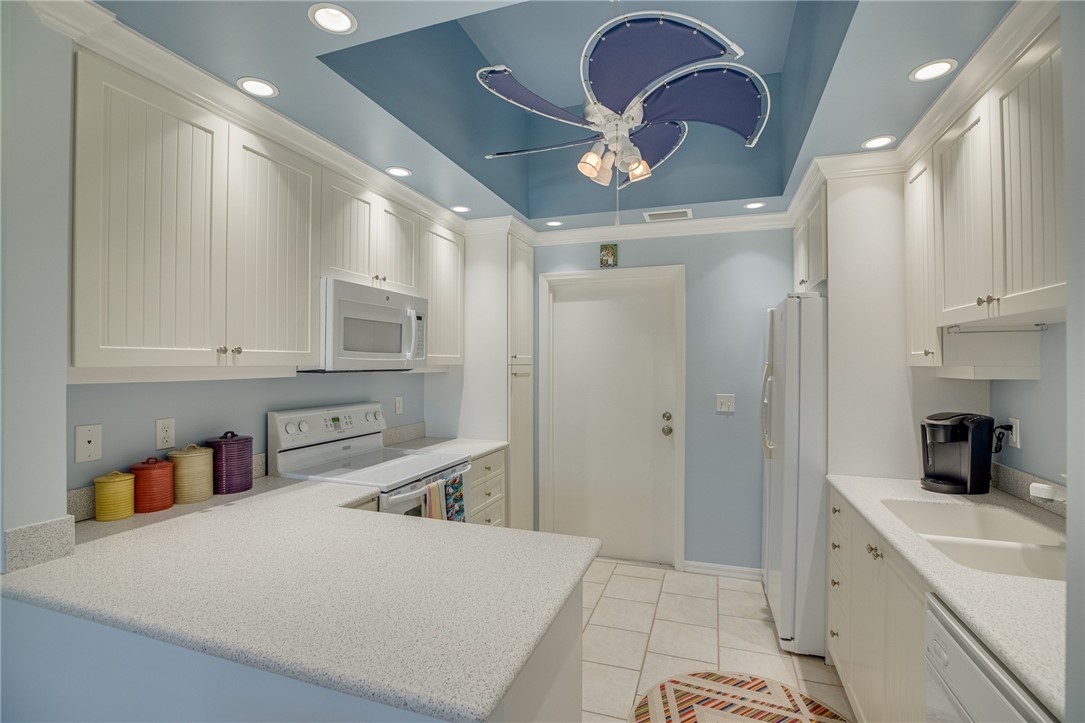 1180 Reef Road, Unit C12 Vero Beach, FL 32963 - Photo 17 of 36 Gallery Image 17