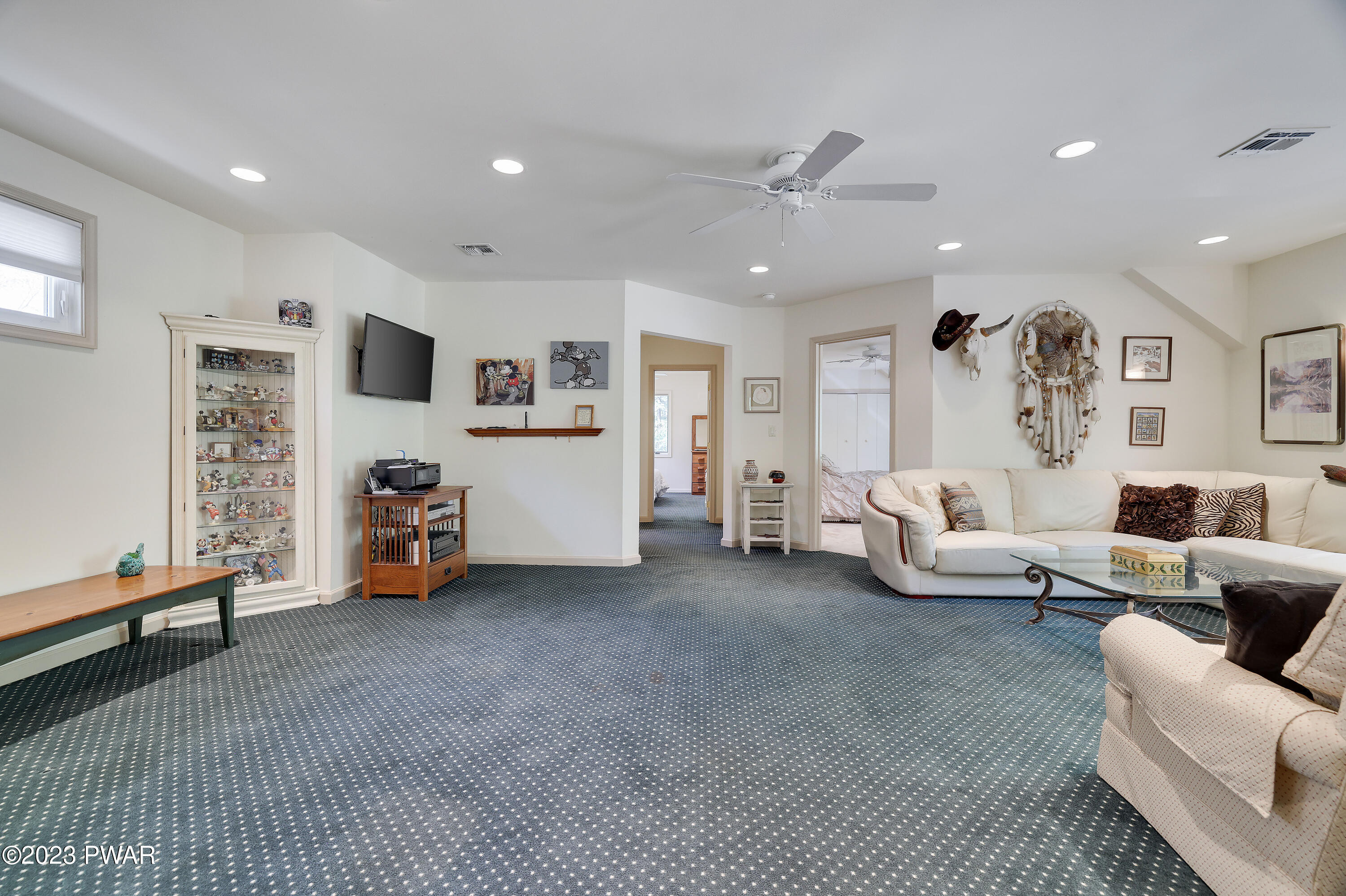 128 Paupack Point Road Hawley, PA 18428 - Photo 53 of 95 Upper Level living Area