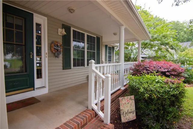 $334,000 | 124 Grand Oak Circle, Pendleton, SC 29670