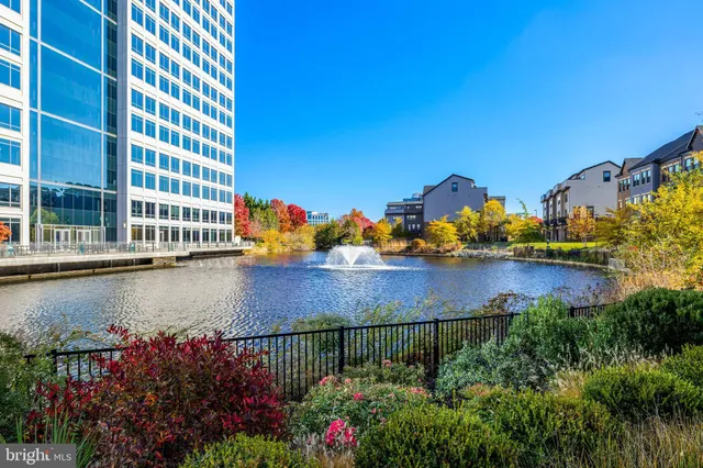 $650,000 | 2334 Water Promenade Avenue, Unit 2H, Herndon, VA 20171