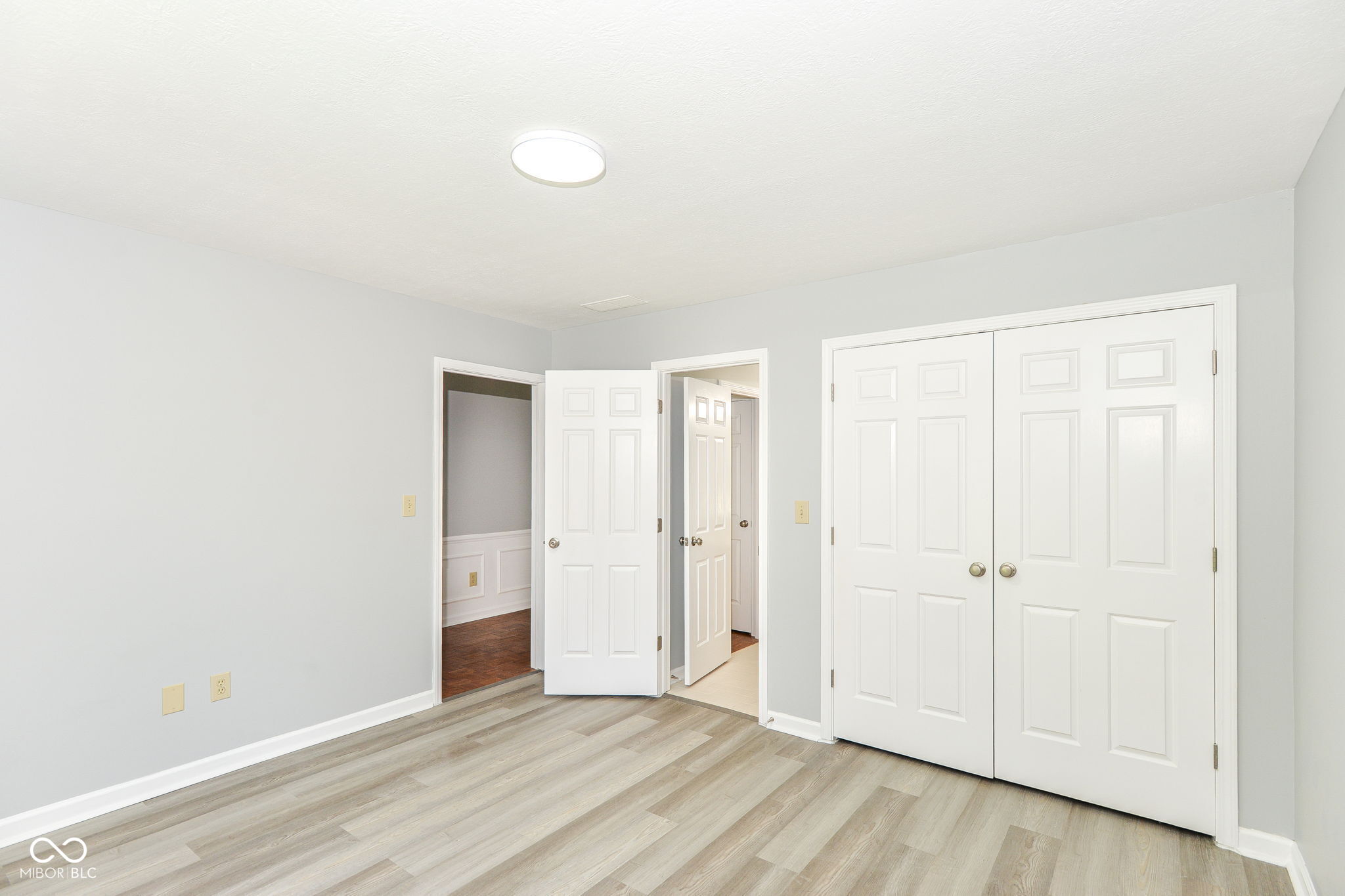 12289 Charing Cross Road Carmel, IN 46033 - Photo 21 of 32 Gallery Image 21