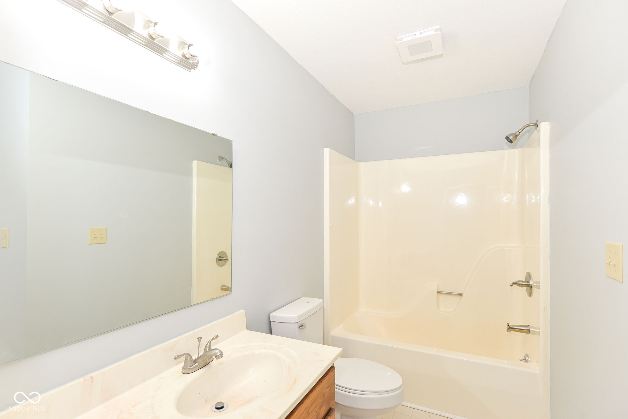 12289 Charing Cross Road Carmel, IN 46033 - Photo 26 of 32 Gallery Image 26