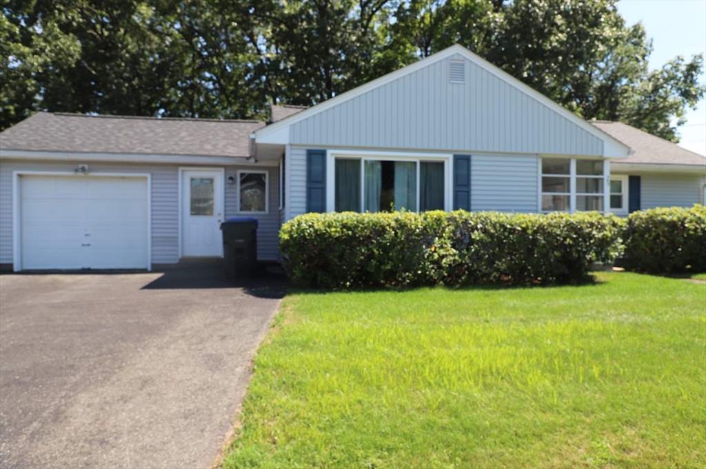 25 Peer Street Springfield, MA 01109 - Photo 2 of 26 Gallery Image 2
