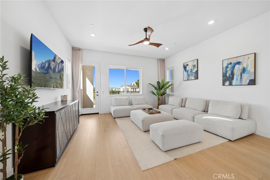 427 Flycatcher Irvine, CA 92618 - Photo 8 of 47